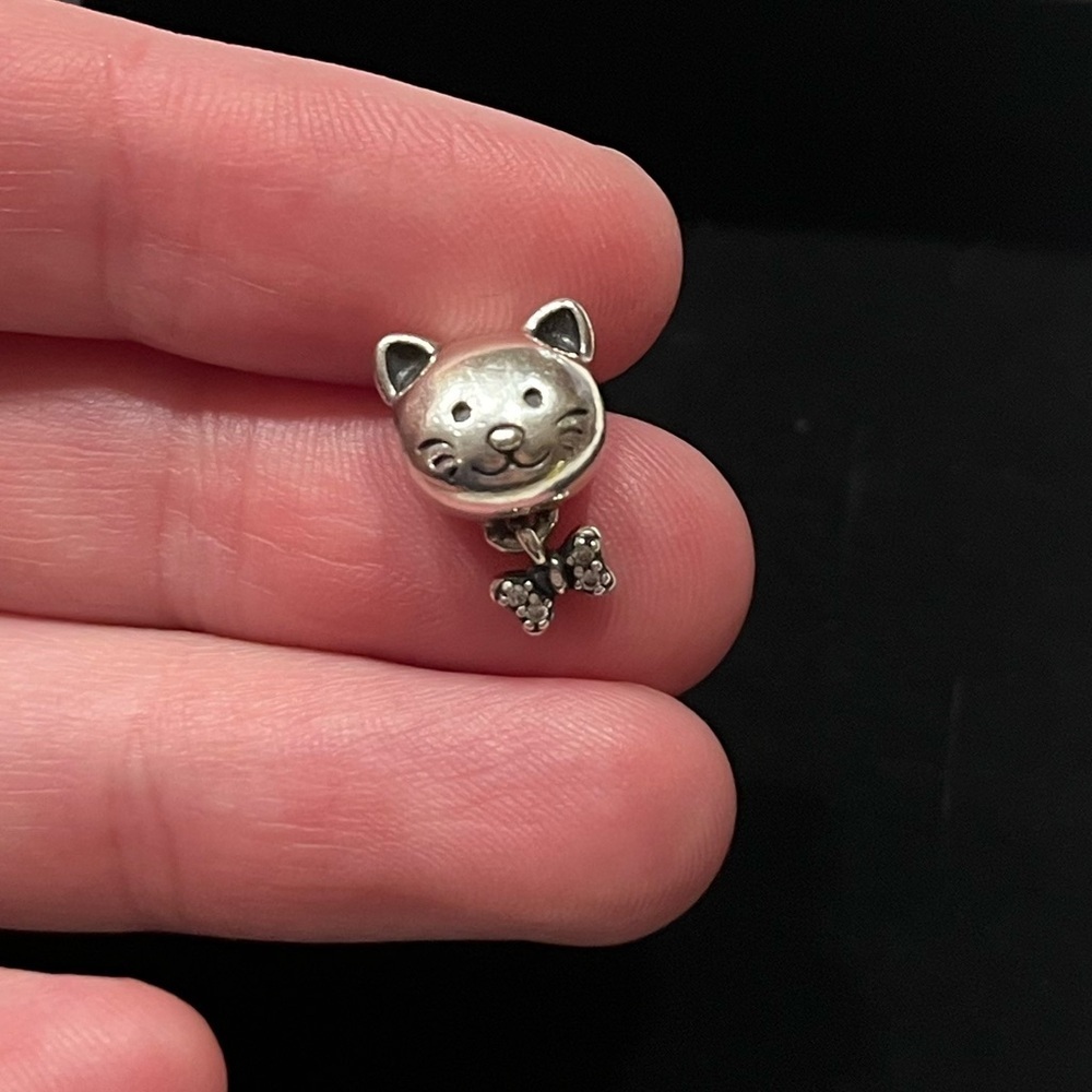 Pandora “pet cat and bow charm” sterling Silver - Picture 4 of 8
